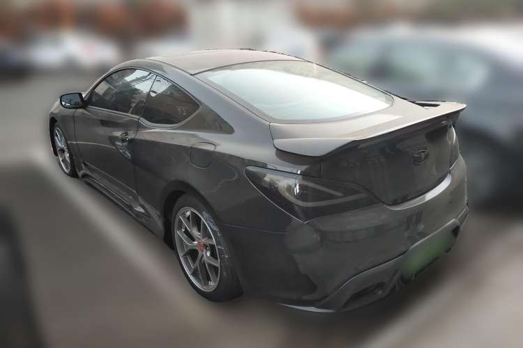 Used Hyundai Genesis Coupe 2009 2.0T Automatic Luxury Edition Rear Left 45 Deg