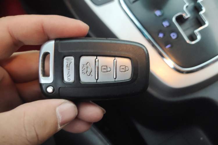 Used Hyundai Genesis Coupe 2009 2.0T Automatic Luxury Edition Vehicle Key