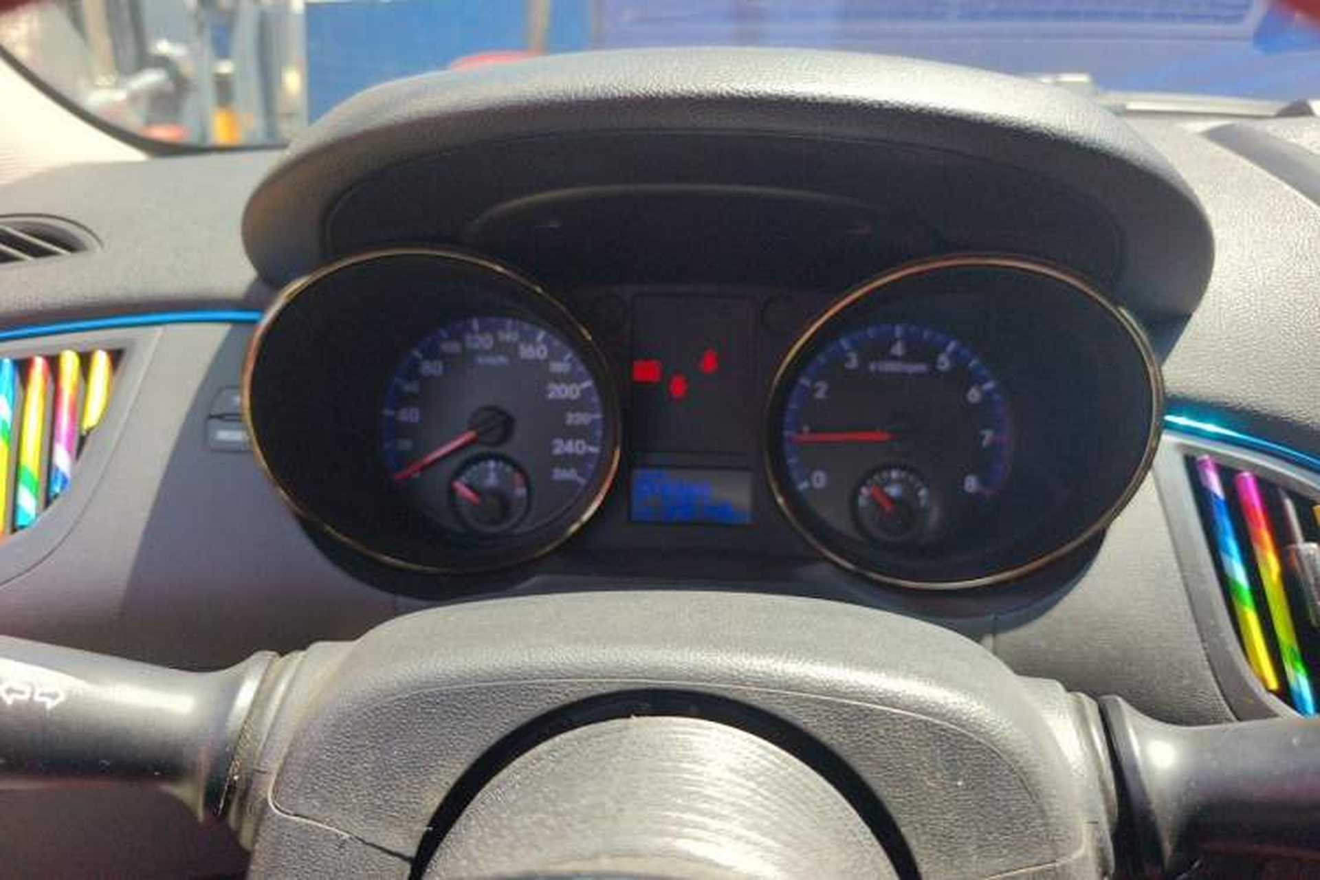 Used Hyundai Genesis Coupe 2009 2.0T Automatic Luxury Edition Instrument Cluster