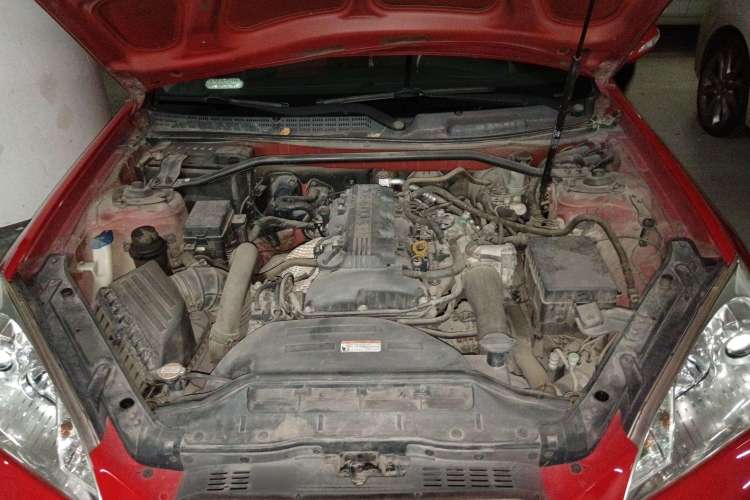 Used Hyundai Genesis Coupe 2009 2.0T Automatic Deluxe Edition Engine Bay