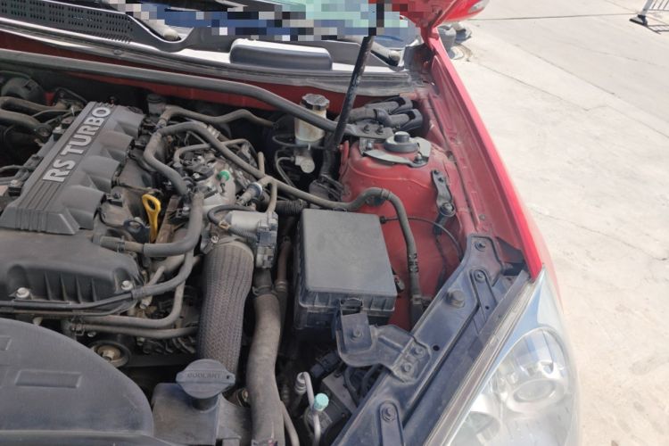 Used Hyundai Genesis Coupe 2009 2.0T Automatic Deluxe Edition Engine Bay Left