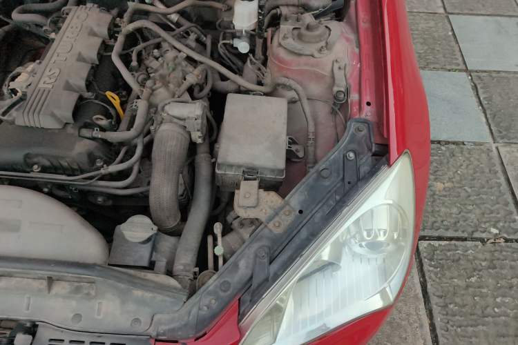 Used Hyundai Genesis Coupe 2009 2.0T Automatic Deluxe Edition Engine Bay Left