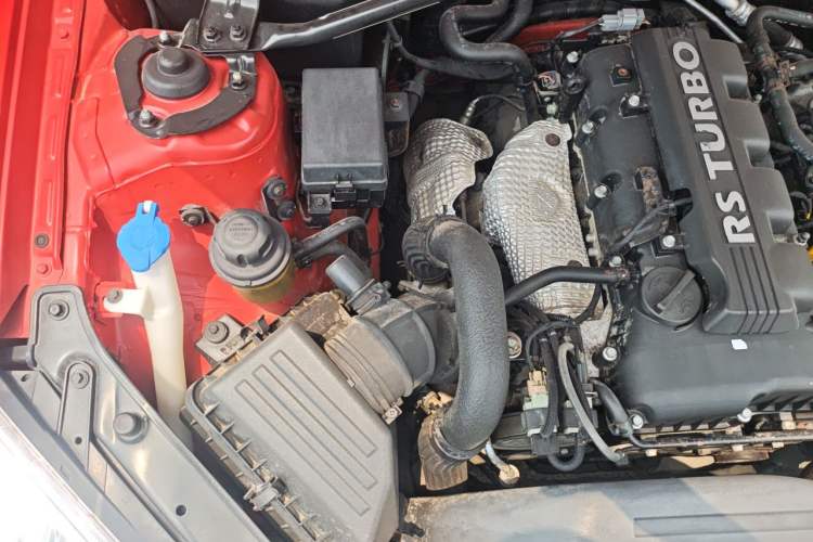 Used Hyundai Genesis Coupe 2009 2.0T Automatic Deluxe Edition Engine Bay Right