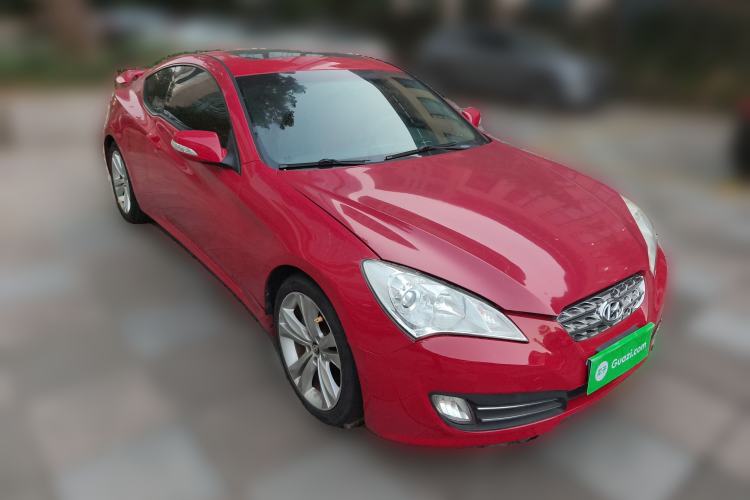 Used Hyundai Genesis Coupe 2009 2.0T Automatic Deluxe Edition Front Right 45 Deg