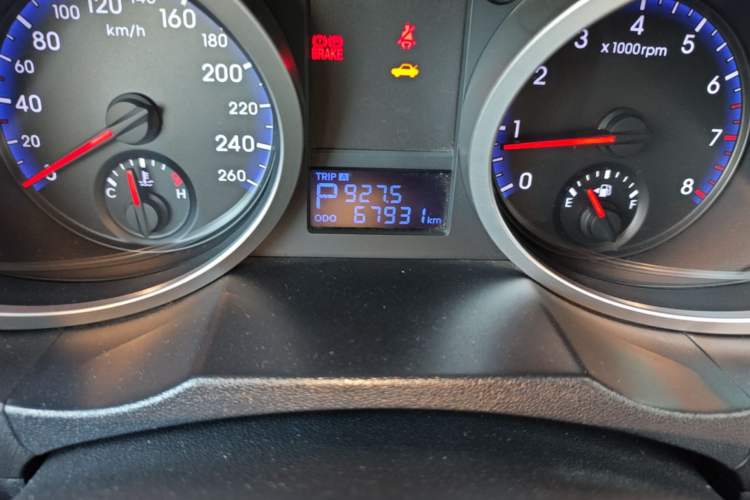 Used Hyundai Genesis Coupe 2009 2.0T Automatic Luxury Edition Odometer Close Up