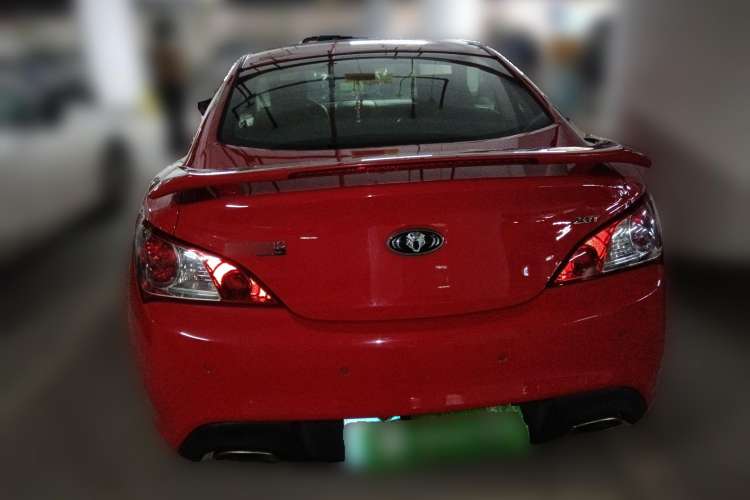 Used Hyundai Genesis Coupe 2009 2.0T Automatic Deluxe Edition Rear