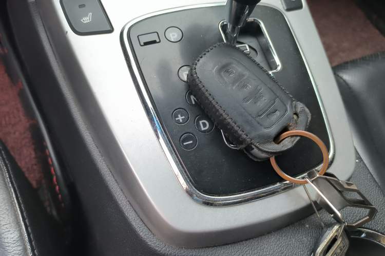 Used Hyundai Genesis Coupe 2009 2.0T Automatic Luxury Edition Vehicle Key