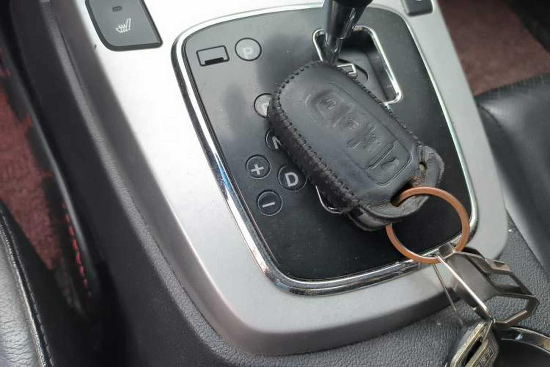 Used Hyundai Genesis Coupe 2009 2.0T Automatic Luxury Edition Vehicle Key
