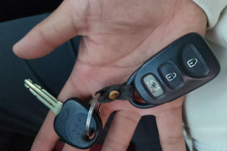 Used Hyundai Genesis Coupe 2009 2.0T Automatic Deluxe Edition Vehicle Key