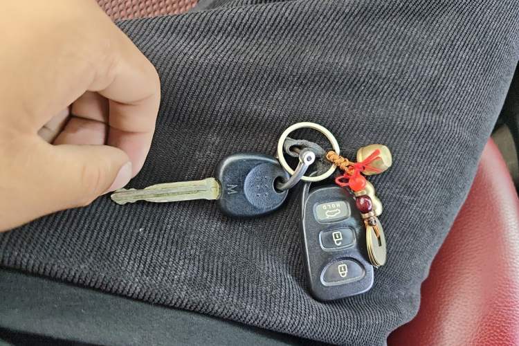 Used Hyundai Genesis Coupe 2009 2.0T Automatic Deluxe Edition Vehicle Key