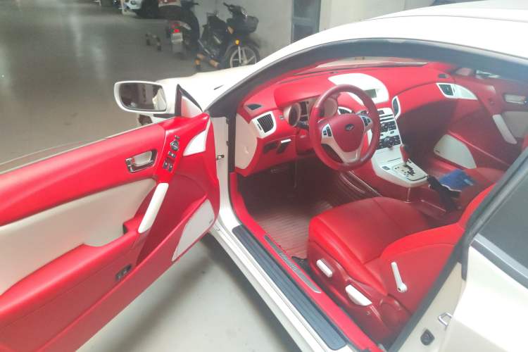 Used Hyundai Genesis Coupe 2009 2.0T Automatic Luxury Edition Driver Seat