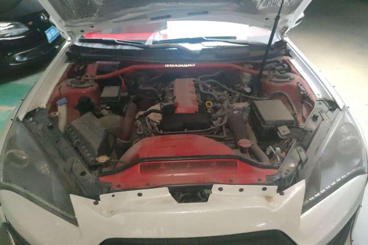 Used Hyundai Genesis Coupe 2009 2.0T Automatic Luxury Edition Engine Bay