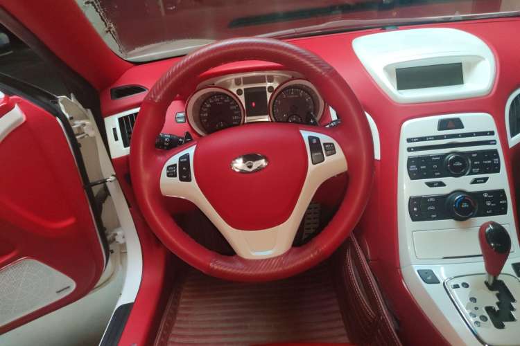 Used Hyundai Genesis Coupe 2009 2.0T Automatic Luxury Edition Steering Wheel