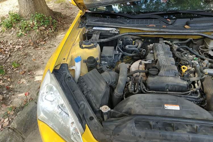 Used Hyundai Genesis Coupe 2009 2.0T Automatic Deluxe Edition Engine Bay Right