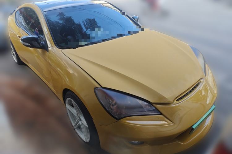 Used Hyundai Genesis Coupe 2009 2.0T Automatic Deluxe Edition Front Right 45 Deg