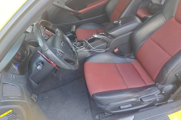 Used Hyundai Genesis Coupe 2009 2.0T Automatic Deluxe Edition Left Front Seat