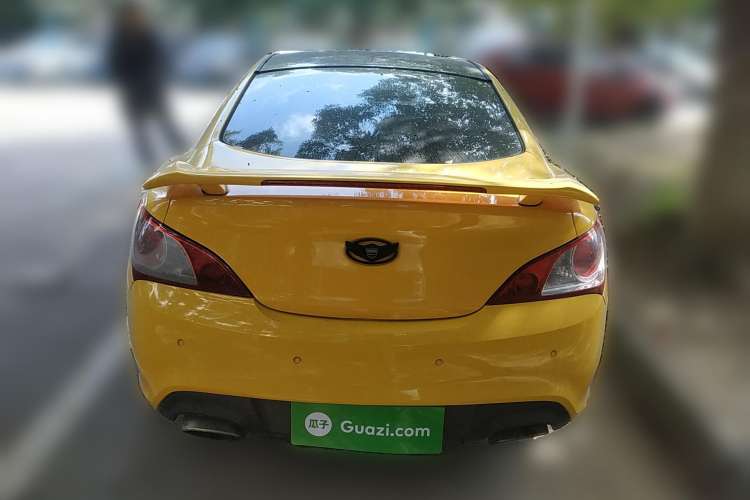 Used Hyundai Genesis Coupe 2009 2.0T Automatic Deluxe Edition Rear