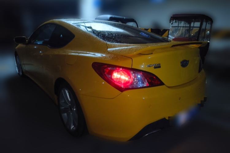 Used Hyundai Genesis Coupe 2009 2.0T Automatic Deluxe Edition Rear Left 45 Deg