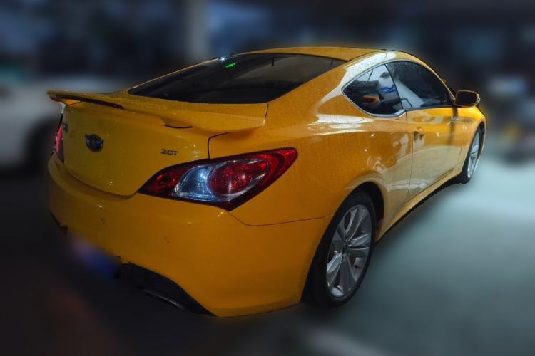 Used Hyundai Genesis Coupe 2009 2.0T Automatic Deluxe Edition Rear Right 45 Deg