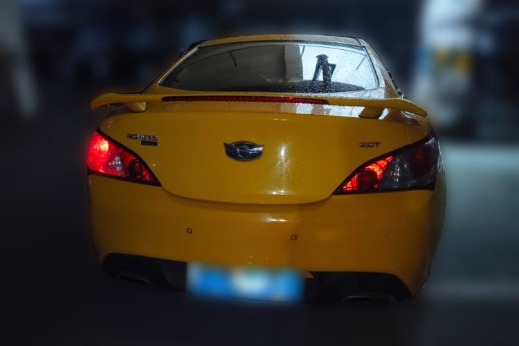 Used Hyundai Genesis Coupe 2009 2.0T Automatic Deluxe Edition Rear