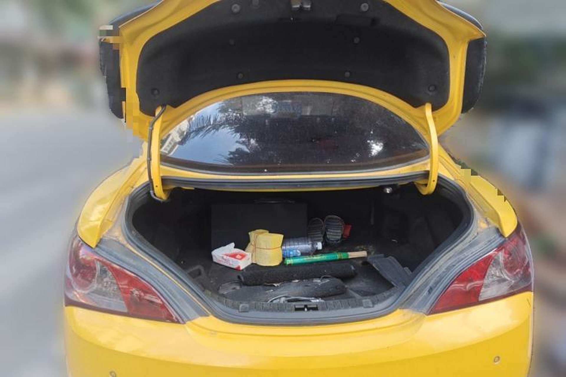 Used Hyundai Genesis Coupe 2009 2.0T Automatic Deluxe Edition Trunk