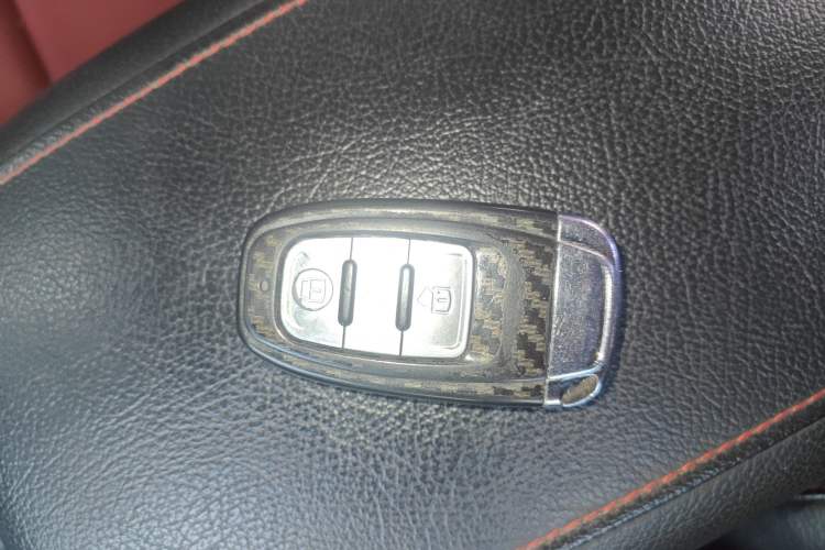 Used Hyundai Genesis Coupe 2009 2.0T Automatic Deluxe Edition Vehicle Key