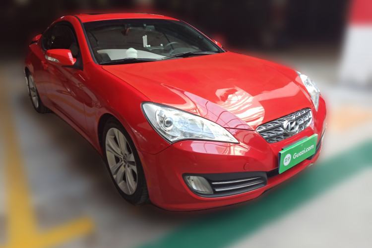 Used Hyundai Genesis Coupe 2010 2.0T Automatic Luxury Edition (Imported) Front Right 45 Deg