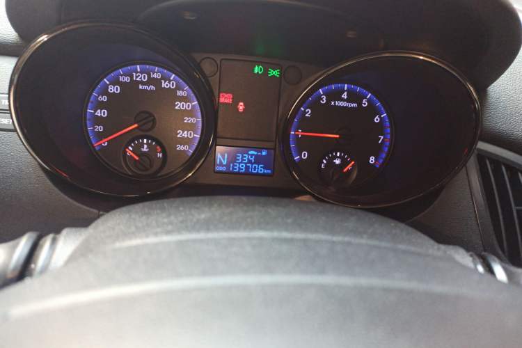 Used Hyundai Genesis Coupe 2010 2.0T Automatic Luxury Edition (Imported) Instrument Cluster