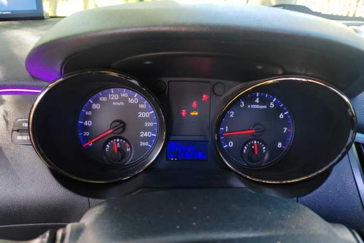 Used Hyundai Genesis Coupe  Instrument Cluster