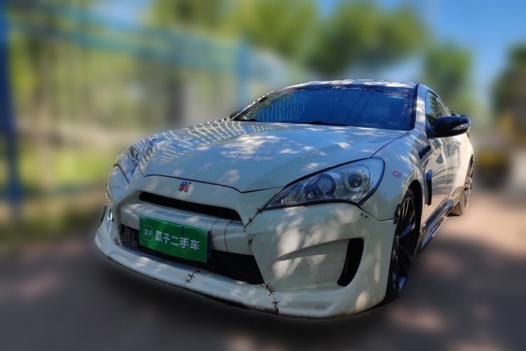 Used Hyundai Genesis Coupe 2.0, automatic, four seats, with sunroof, plus custom wheels, body kit, exhaust, and suspension Guazi used car, China used car export, Used car for sale, Used  cars, Cheapest cars for sale