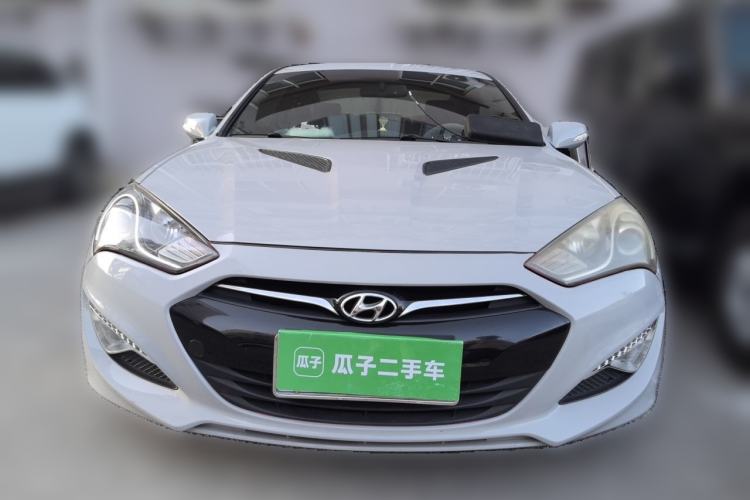 Used Hyundai Genesis Coupe 2012 2.0T Automatic Luxury Edition Front