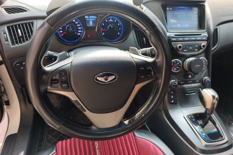 Used Hyundai Genesis Coupe 2012 2.0T Automatic Brembo Edition Steering Wheel