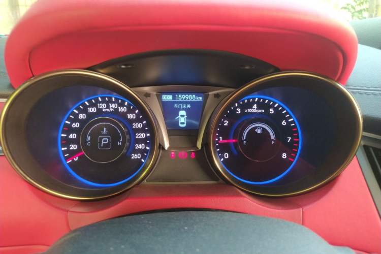 Used Hyundai Genesis Coupe 2012 2.0T Automatic Luxury Edition Instrument Cluster