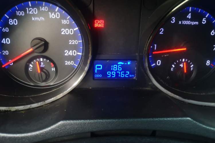 Used Hyundai Genesis Coupe 2012 2.0T Automatic Luxury Edition Odometer Close Up