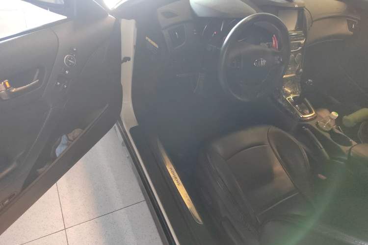 Used Hyundai Genesis Coupe 2012 2.0T Automatic Luxury Edition Driver Seat