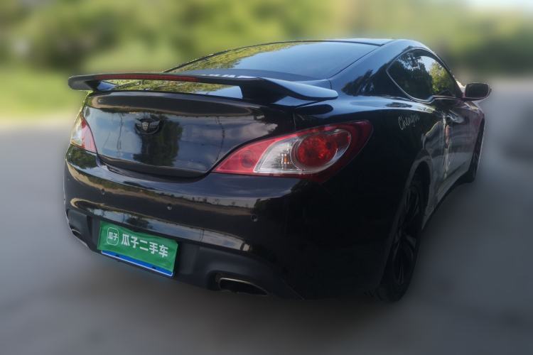 Used Hyundai Genesis Coupe 2012 2.0T Automatic Luxury Edition Rear Right 45 Deg