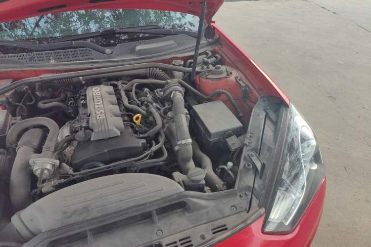 Used Hyundai Genesis Coupe 2012 2.0T Automatic Luxury Edition Engine Bay Left