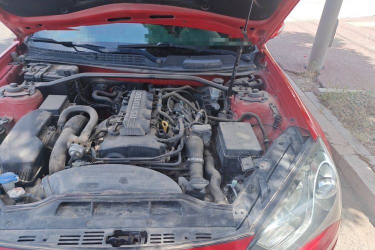 Used Hyundai Genesis Coupe 2012 2.0T Automatic Luxury Edition Engine Bay Left