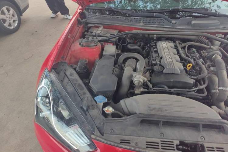 Used Hyundai Genesis Coupe 2012 2.0T Automatic Luxury Edition Engine Bay Right