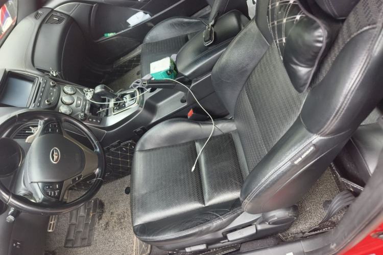 Used Hyundai Genesis Coupe 2012 2.0T Automatic Luxury Edition Left Front Seat