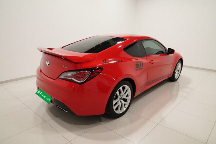 Used Hyundai Genesis Coupe 2012 2.0T Automatic Luxury Edition Rear Right 45 Deg