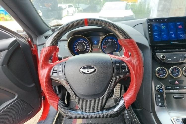 Used Hyundai Genesis Coupe 2012 2.0T Automatic Luxury Edition Steering Wheel