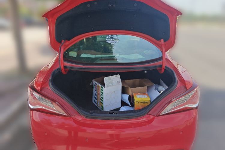 Used Hyundai Genesis Coupe 2012 2.0T Automatic Luxury Edition Trunk