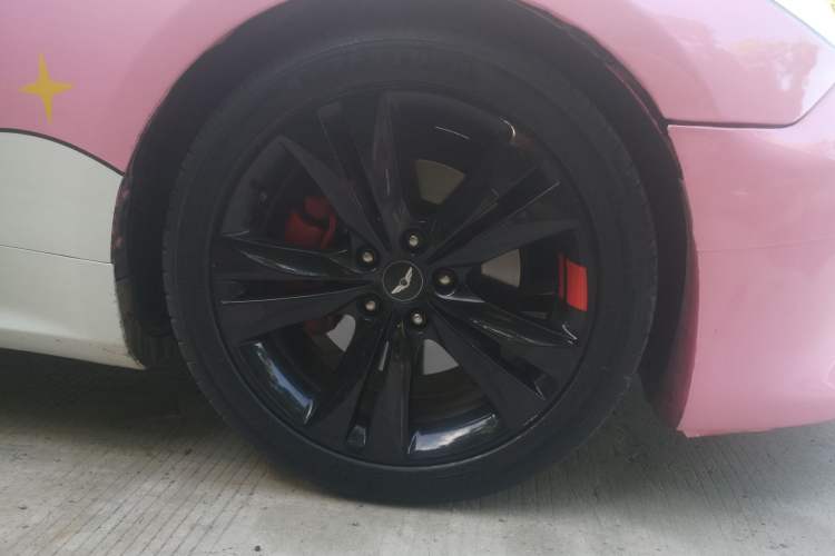 Used Hyundai Genesis Coupe 2012 2.0T Automatic Luxury Edition Right Front Wheel Hub