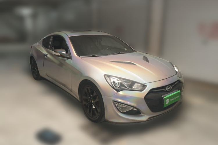 Used Hyundai Genesis Coupe 2012 2.0T Automatic Luxury Edition Front Right 45 Deg