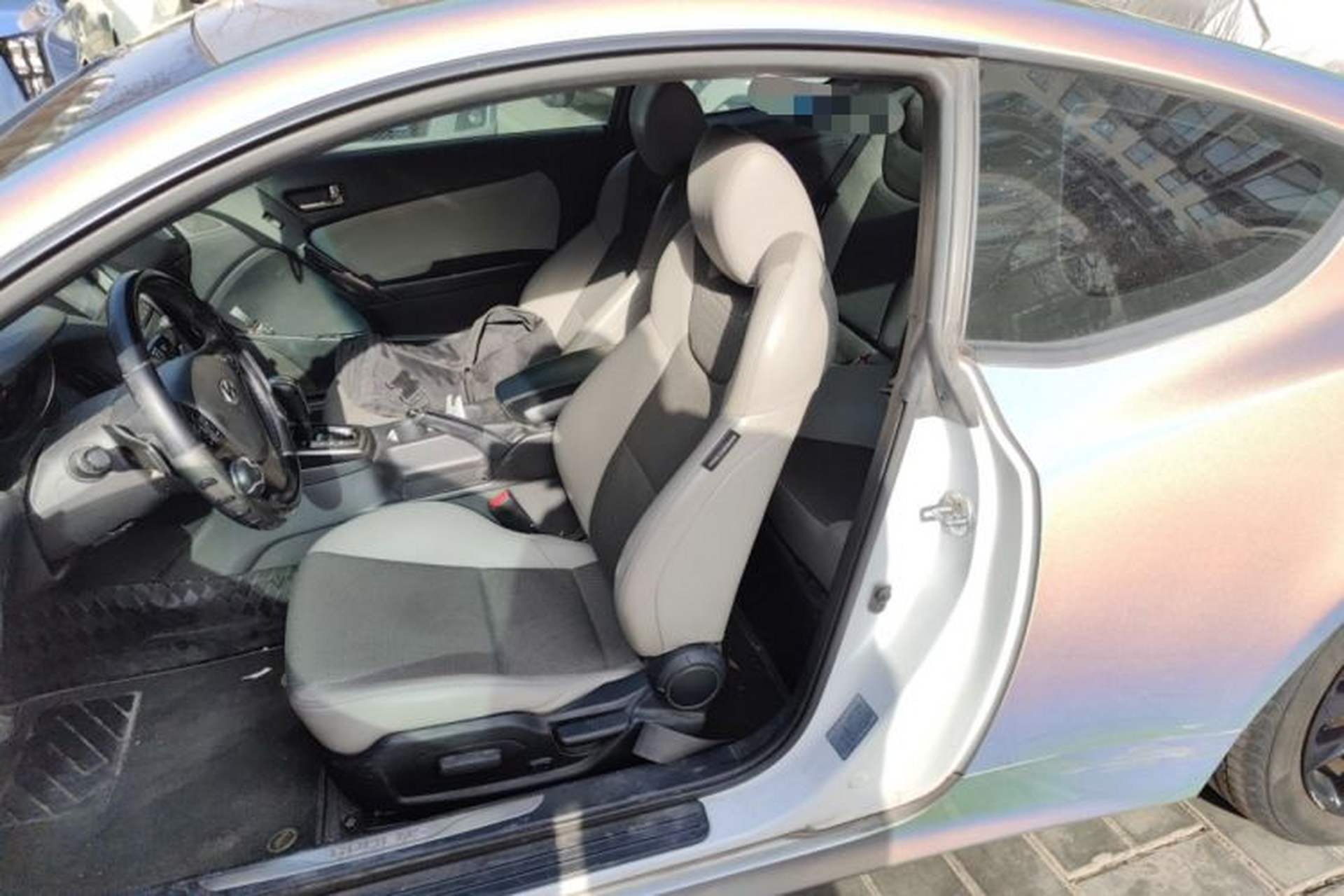 Used Hyundai Genesis Coupe 2012 2.0T Automatic Luxury Edition Left Front Seat