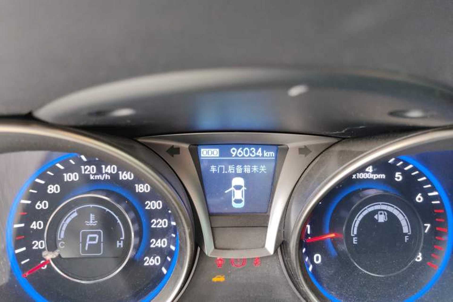 Used Hyundai Genesis Coupe 2012 2.0T Automatic Luxury Edition Odometer Close Up