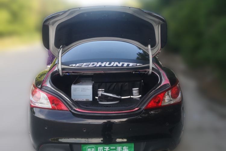 Used Hyundai Genesis Coupe 2012 2.0T Automatic Luxury Edition Trunk