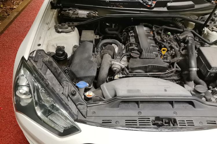 Used Hyundai Genesis Coupe 2012 2.0T Automatic Luxury Edition Engine Bay