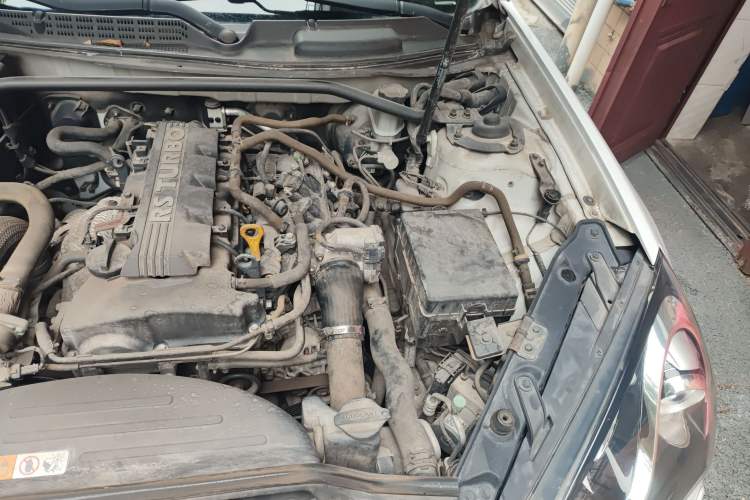 Used Hyundai Genesis Coupe 2012 2.0T Automatic Luxury Edition Engine Bay Left